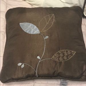 Throw pillow